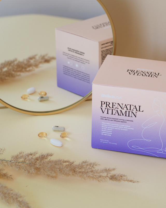 Egy doboz Prenatal Vitamin egy asztalon
